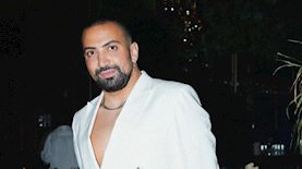 גילי אלגבי בהרמת כוסית, צילום: נעמה ארואס